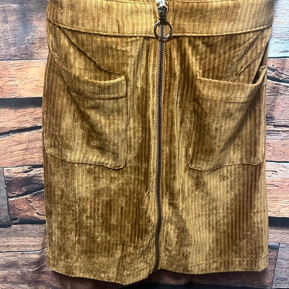 Moon River Tan Corduroy Mini Pinafore Dress NWT - Picture 6 of 13